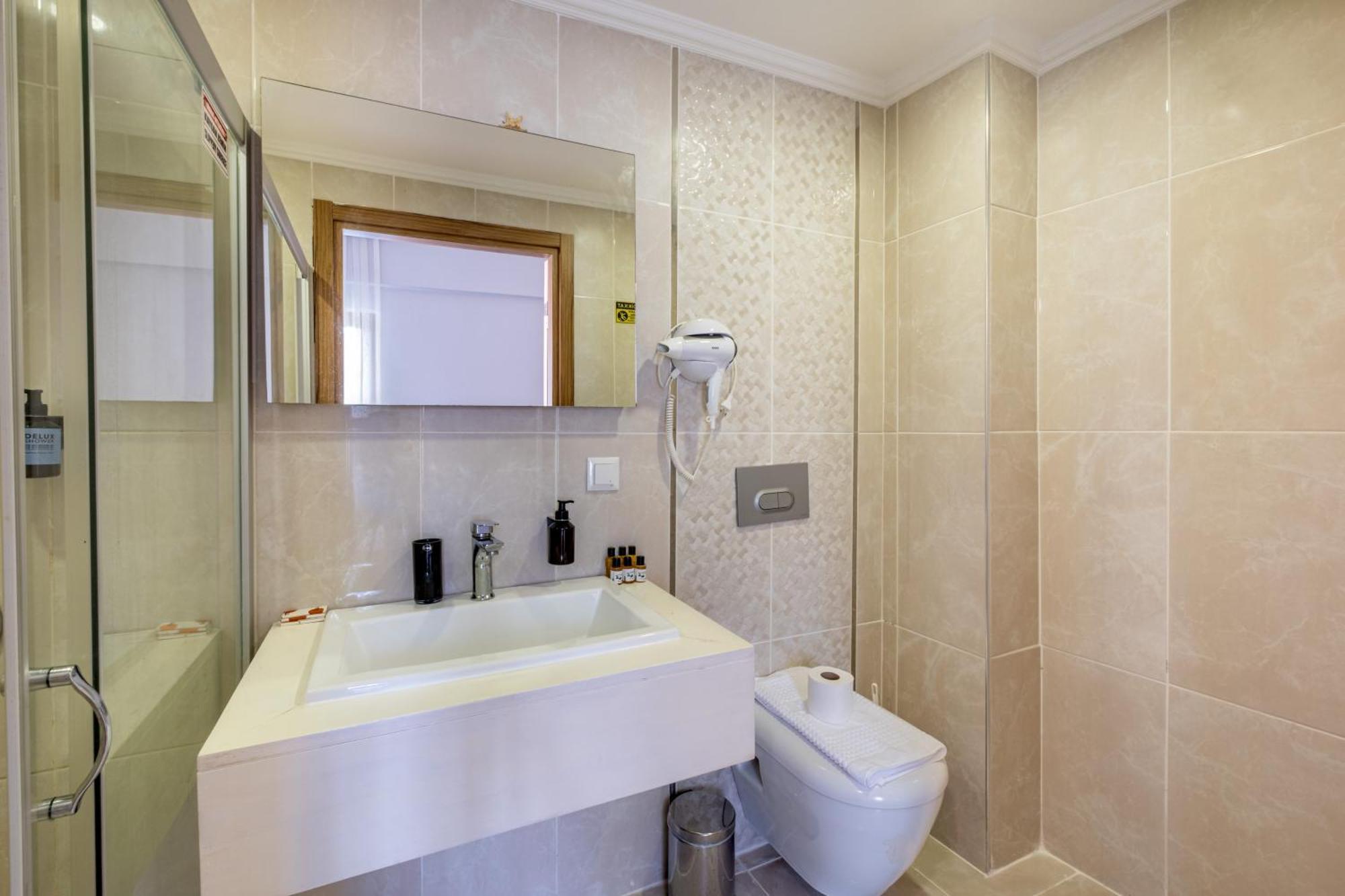 Himm Hotel Kas Bagian luar foto