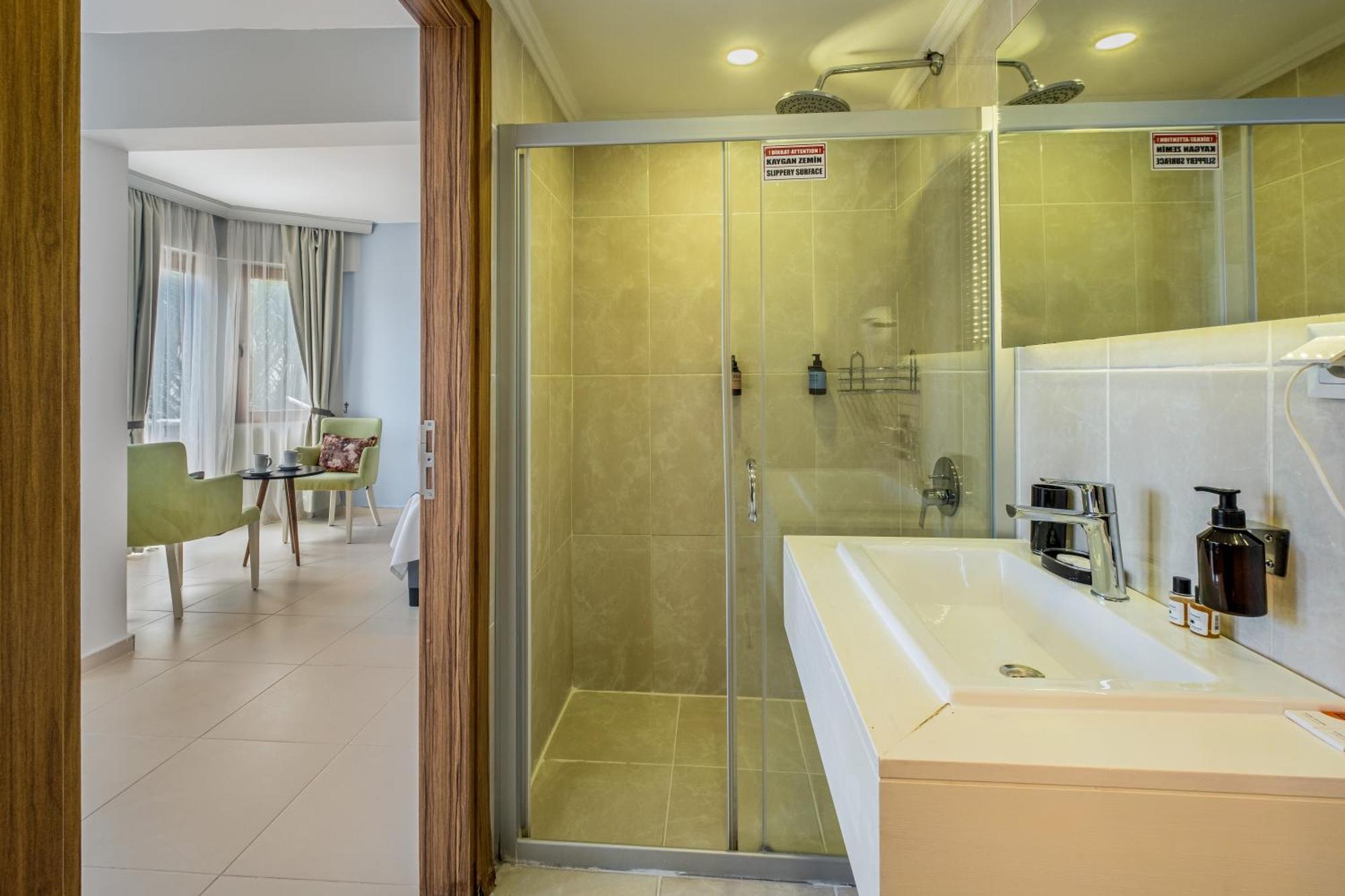 Himm Hotel Kas Bagian luar foto